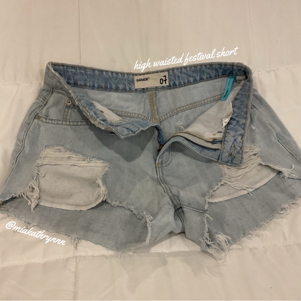 GARAGE - Festival Denim Shorts - Light Wash - Women’s 7